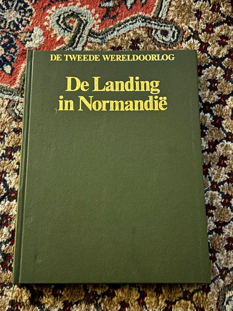 Vintage boekenreeks Tweede Wereldoorlog – 17 hardcover delen, Boeken, Encyclopedieën, Ophalen of Verzenden, Gelezen, Overige onderwerpen