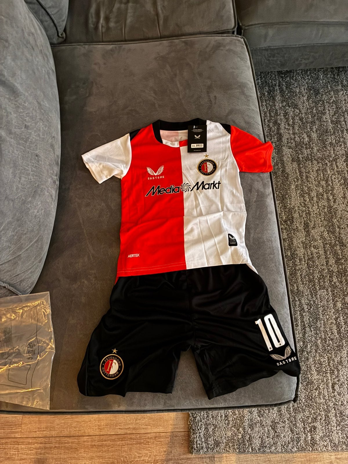 Feyenoord kids 26/27 Valente maat 122/128, Maat XS of kleiner, Ophalen of Verzenden, Zo goed als nieuw, Shirt