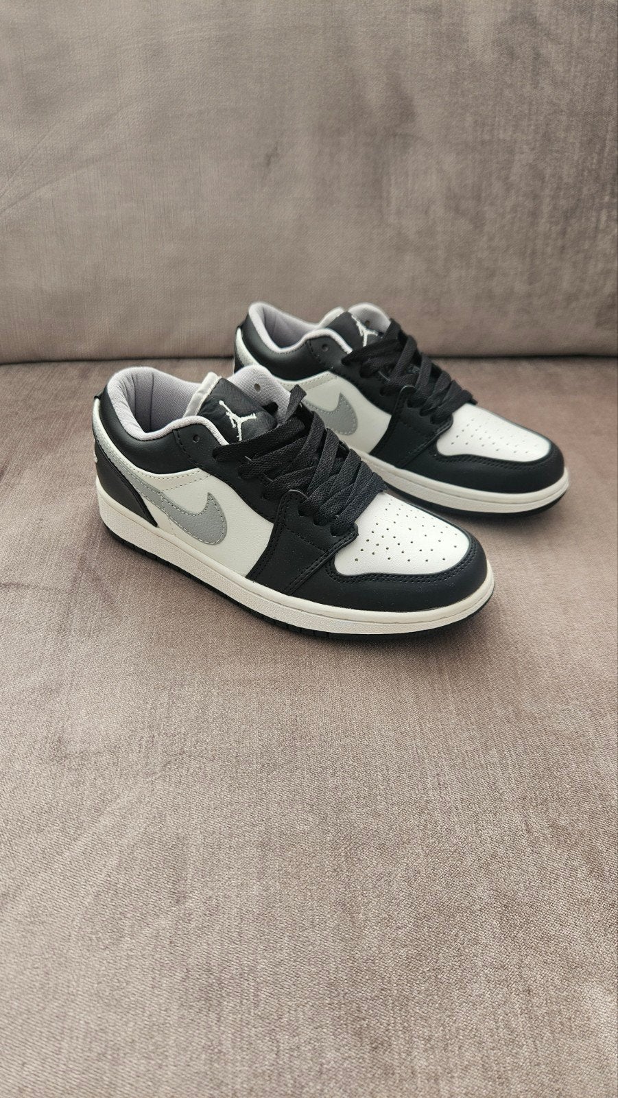 nike air jordan 1 low, Nike Air Jordan, Zwart, Nieuw, Ophalen of Verzenden