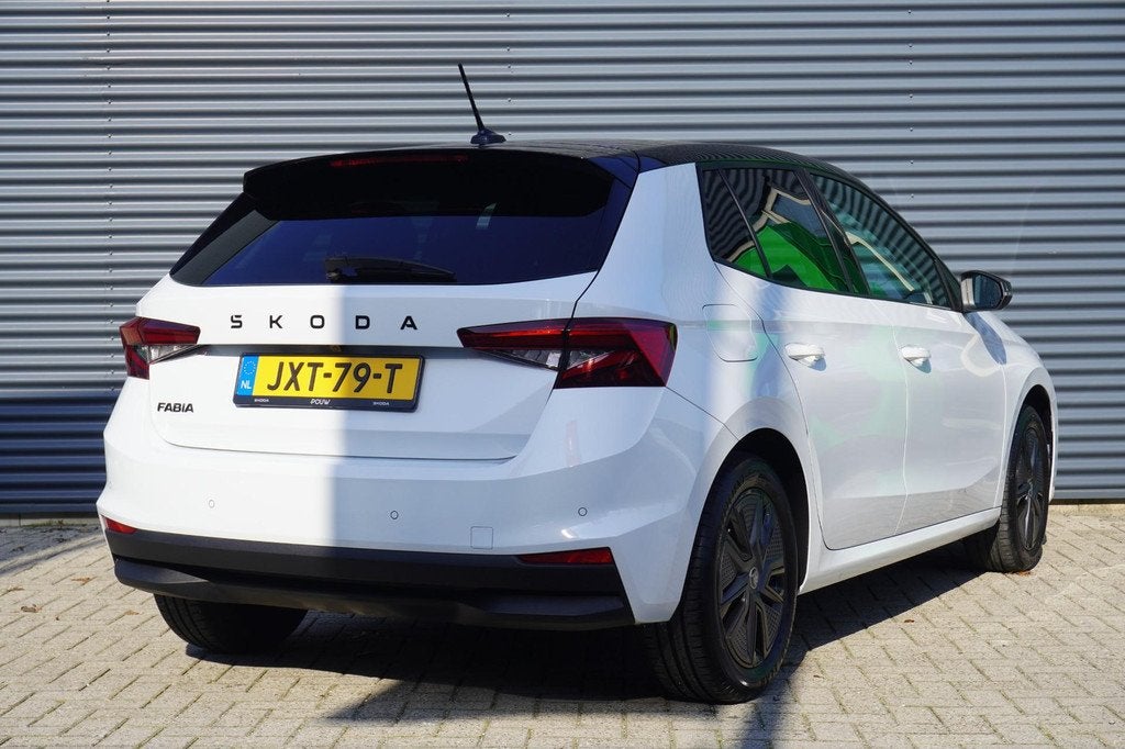 Skoda Fabia 1.0 TSI 95pk Business Edition | Stoelverwarming, Voorwielaandrijving, 12 maanden, Stof, Gebruikt