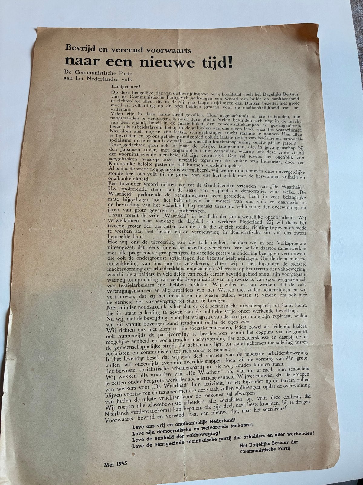 Communistische Partij: Bevrijd en vereend voorwaarts, Ophalen of Verzenden, 1940 tot 1960, Nederland, Knipsel(s)