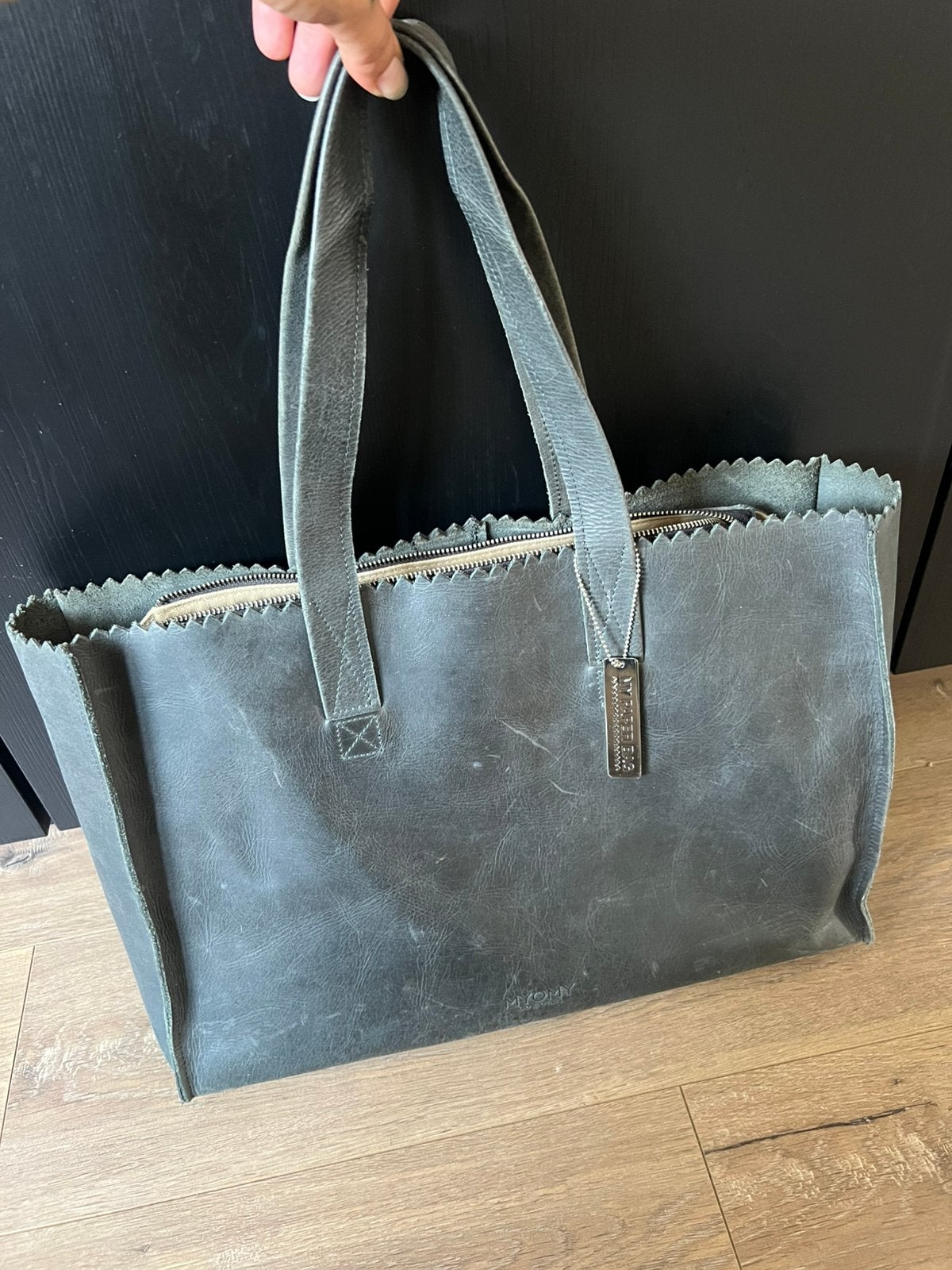 Super mooie leren tas Myomy grijs leer my paper bag, Ophalen of Verzenden, Zo goed als nieuw, Grijs, Handtas