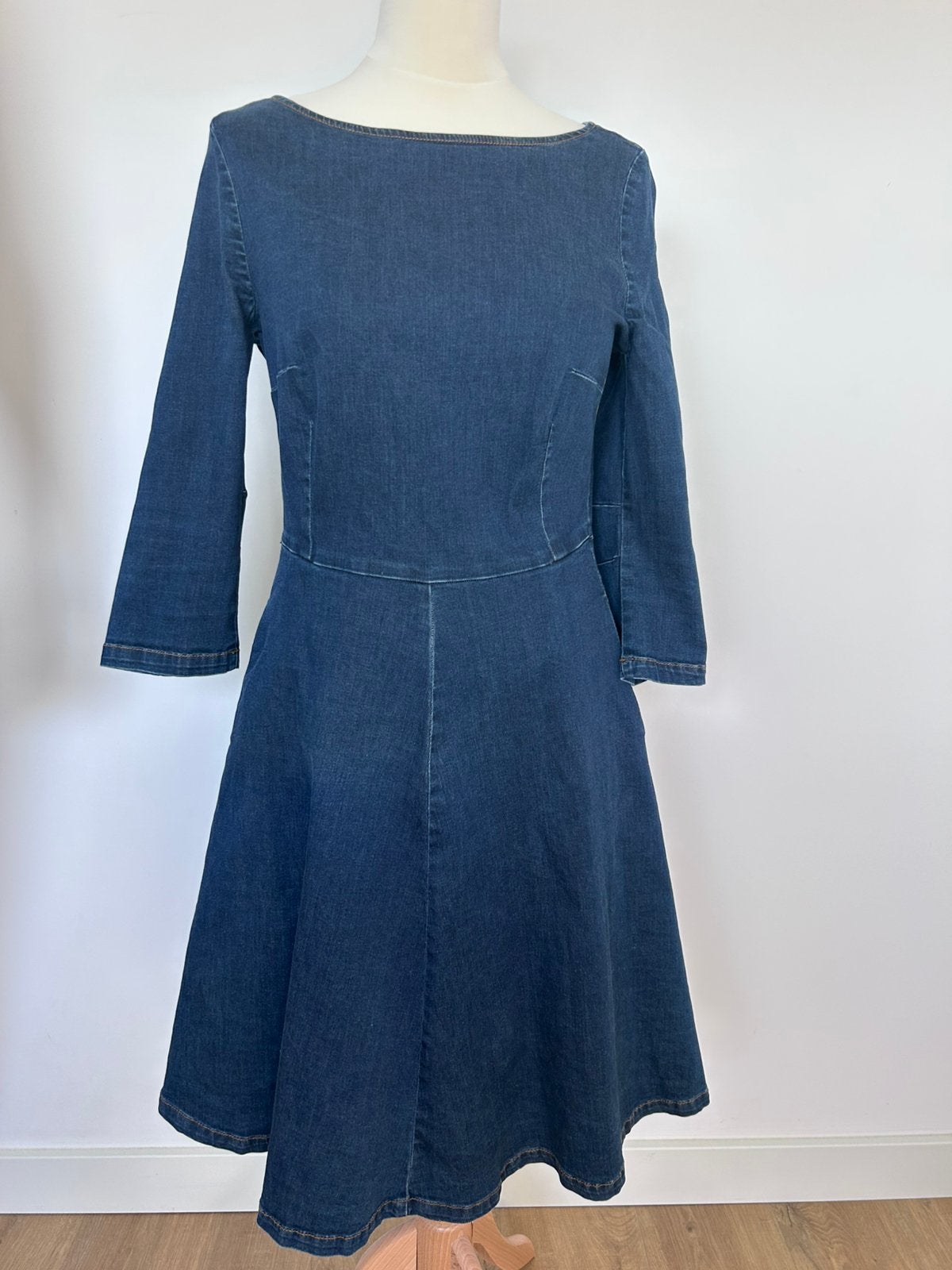 King Louie jurk maat M, Kleding | Dames, Jurken, Ophalen of Verzenden, Zo goed als nieuw, Maat 38/40 (M), Knielengte