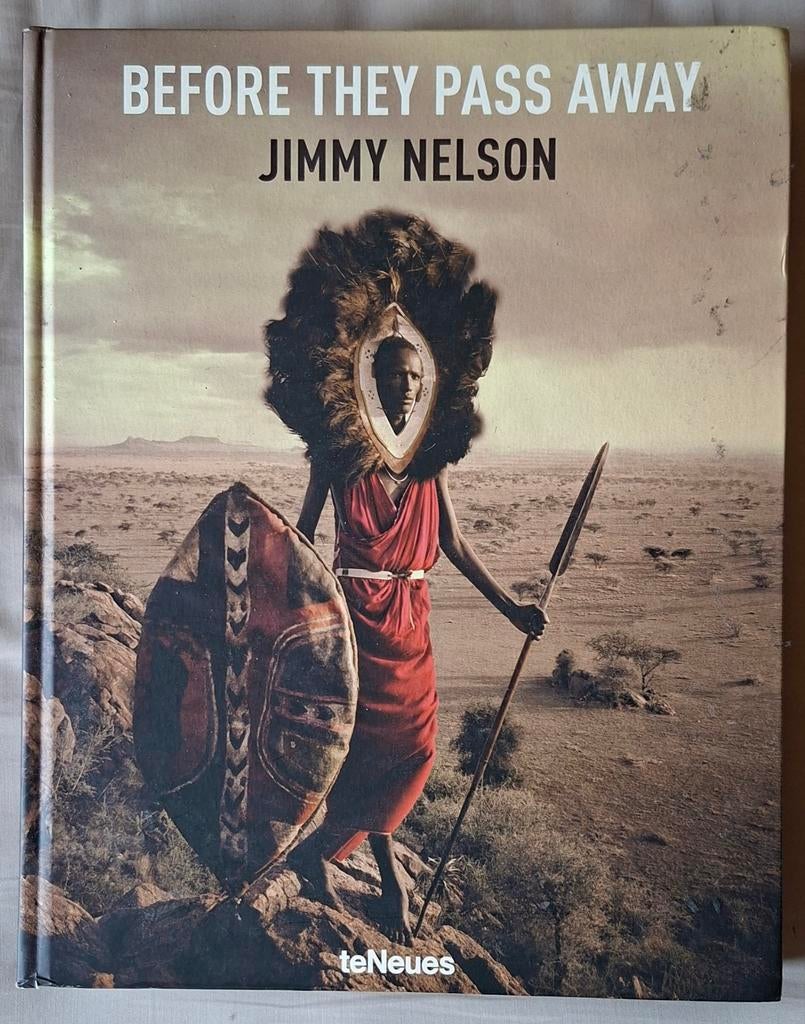 Before They Pass Away - Jimmy Nelson (Fotoboek), Boeken, Ophalen of Verzenden, Zo goed als nieuw, Fotografie algemeen, Jimmy Nelson