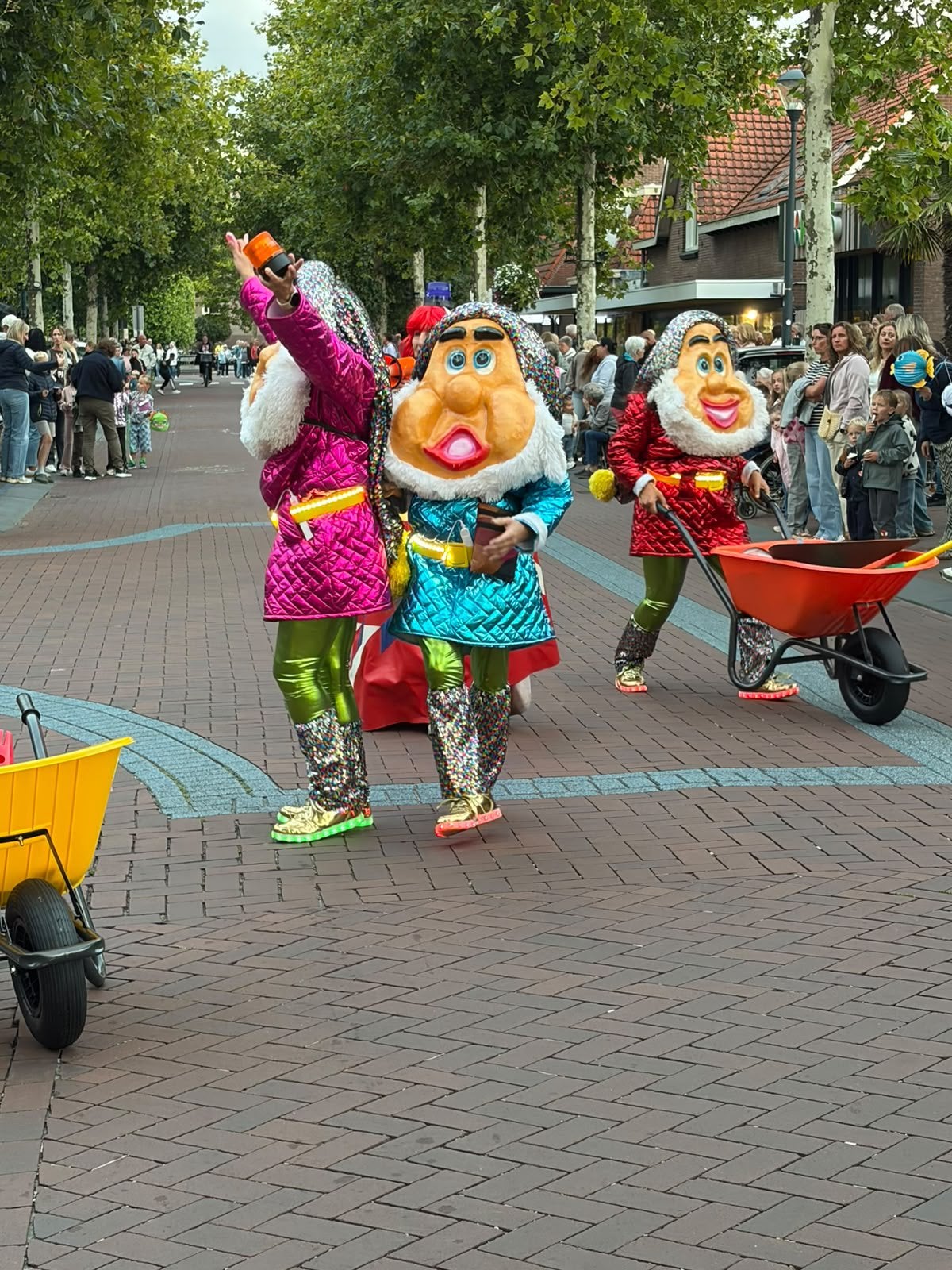 9 kabouters, Ophalen, Zo goed als nieuw, Overige maten