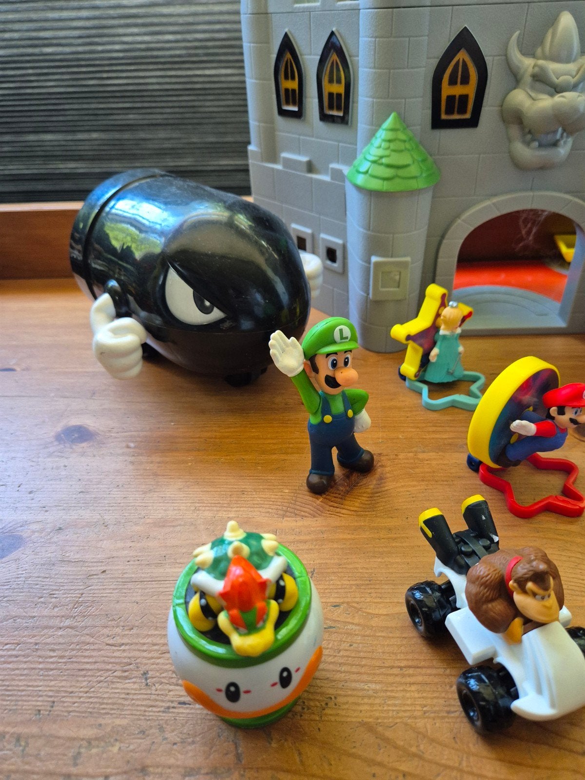 Bowser kasteel met poppetjes, Ophalen of Verzenden