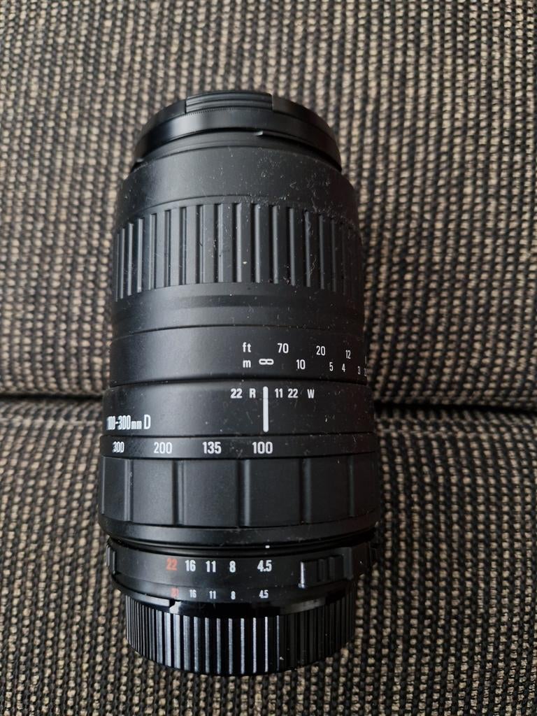 Sigma Zoom 100-300mm D 1:4.5-6.7 UC lens, Ophalen, Zo goed als nieuw, Telelens, Zoom