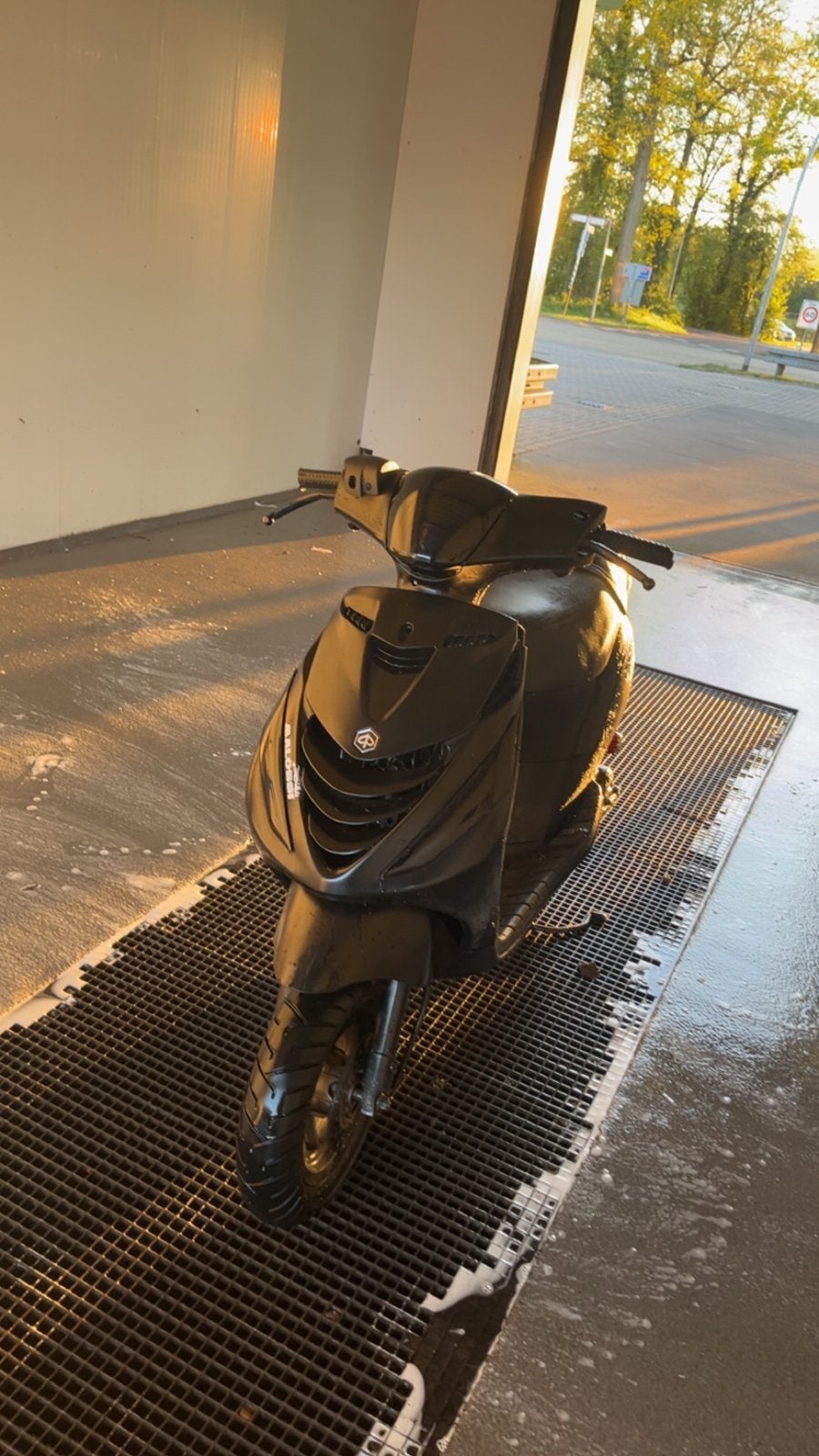 Piaggio zip 80cc, Fietsen en Brommers, Scooters | Piaggio, Ophalen, Zo goed als nieuw, Benzine, Zip