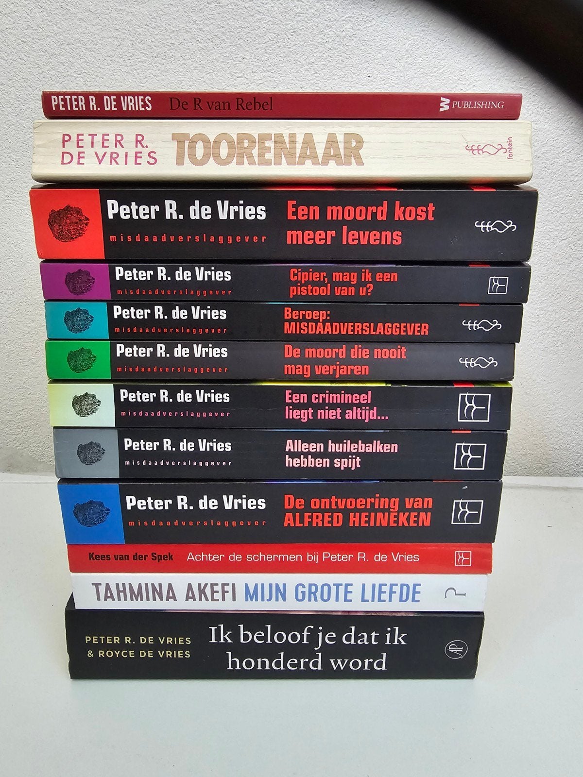 Grote collectie Peter R. de Vries boeken, Ophalen of Verzenden, Gelezen