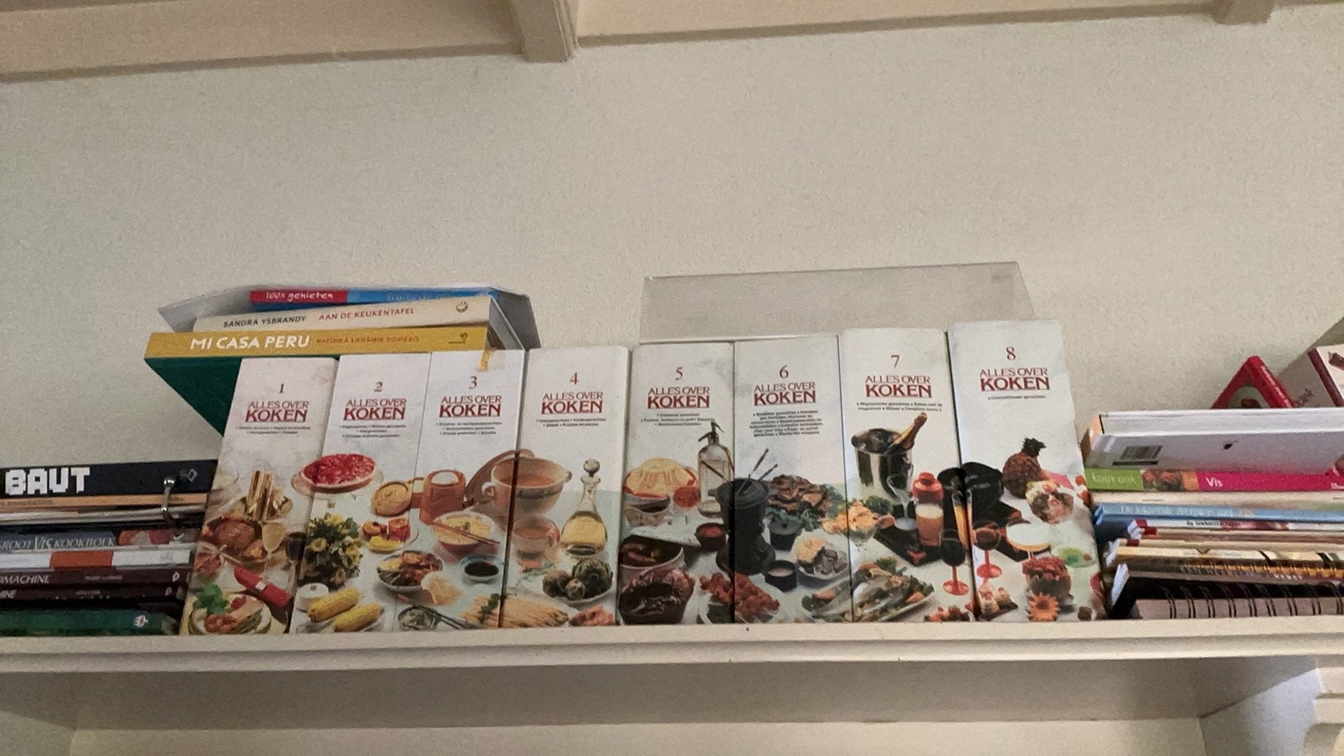 Te koop 8 delige kookboekenset: alles over koken, Ophalen of Verzenden, Gelezen, Overige gebieden