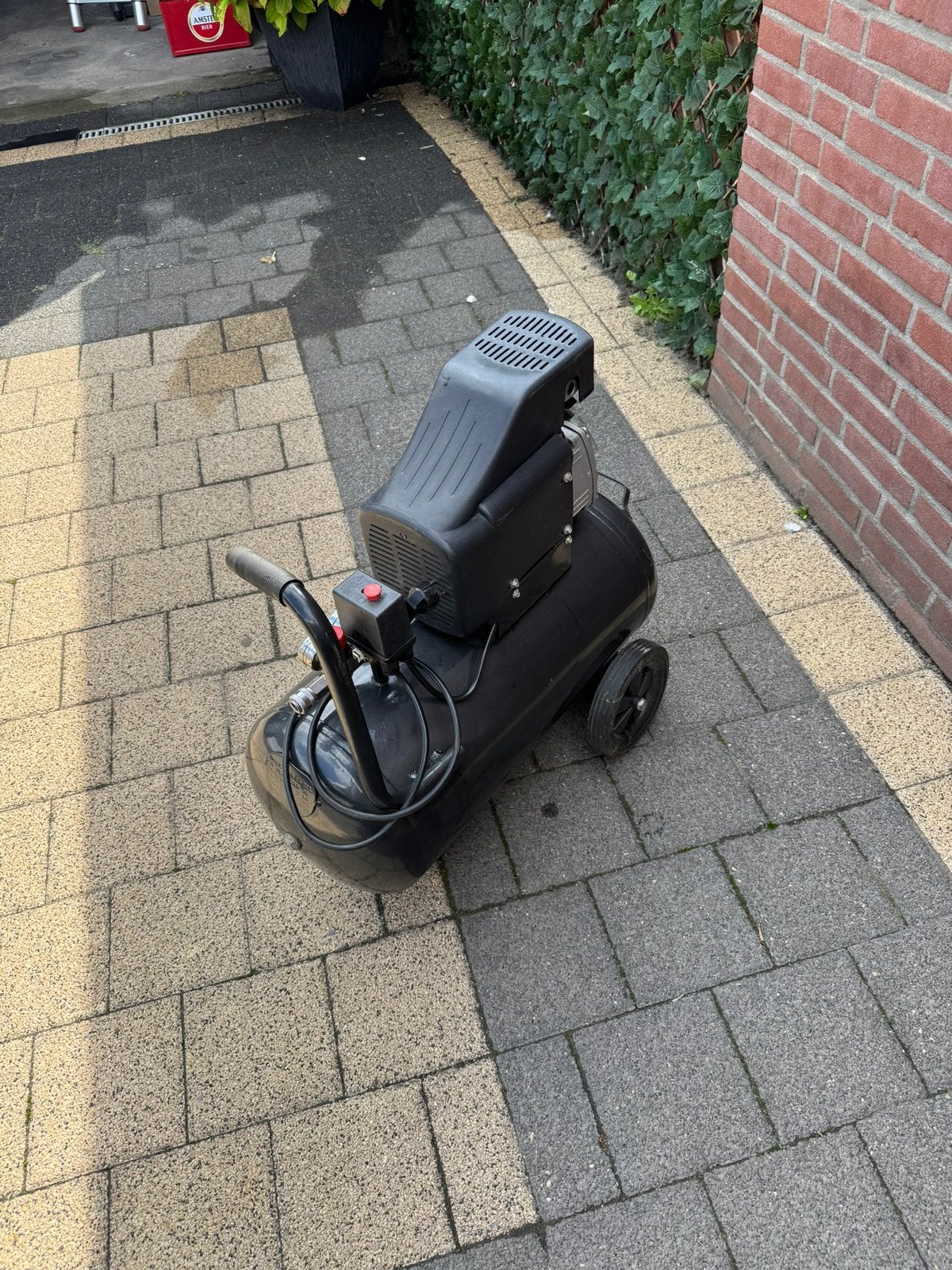 Te koop, Doe-het-zelf en Verbouw, Ophalen, 6 tot 10 bar, Zo goed als nieuw, Minder dan 200 liter/min