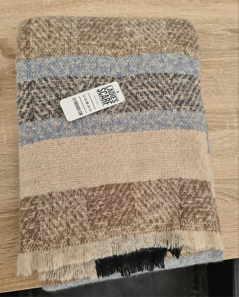 Mooie gestreepte sjaal - Ladies Scarf nieuwe, Ophalen of Verzenden, Nieuw, Blauw, Overige typen