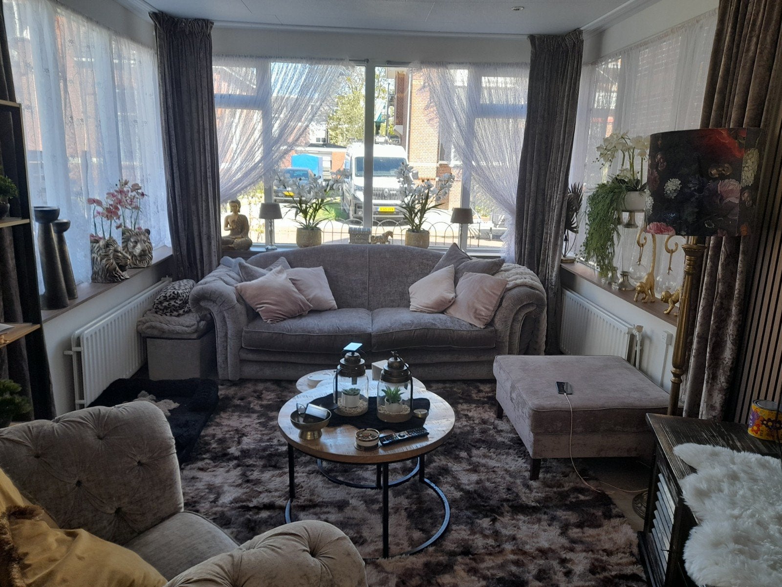 Zeer nette "chesterfield", Huis en Inrichting, Ophalen of Verzenden, Zo goed als nieuw