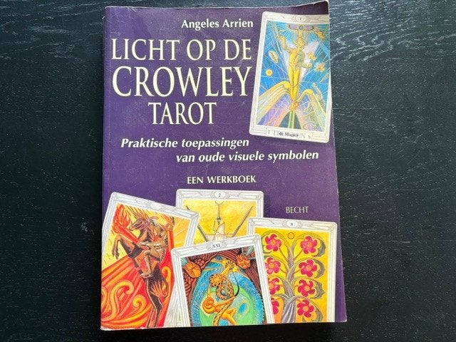 Angeles Arrien - Licht op de crowley Tarot, Boeken, Ophalen of Verzenden, Gelezen, Tarot of Kaarten leggen, Overige typen