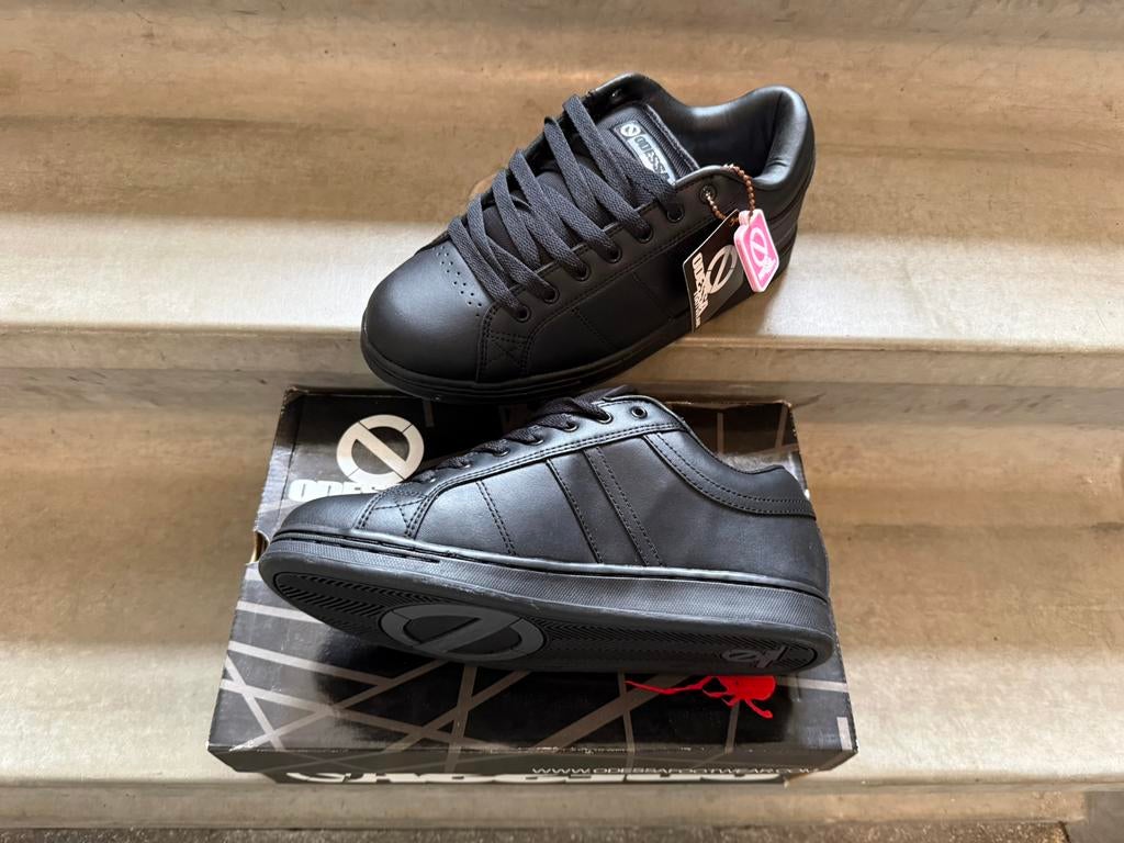 Gloednieuwe “ODESSA CAM’RON” SKATE sneakers - maat 42/43/45, Kleding | Heren, Schoenen, Verzenden, Zwart, Nieuw, Sneakers of Gympen