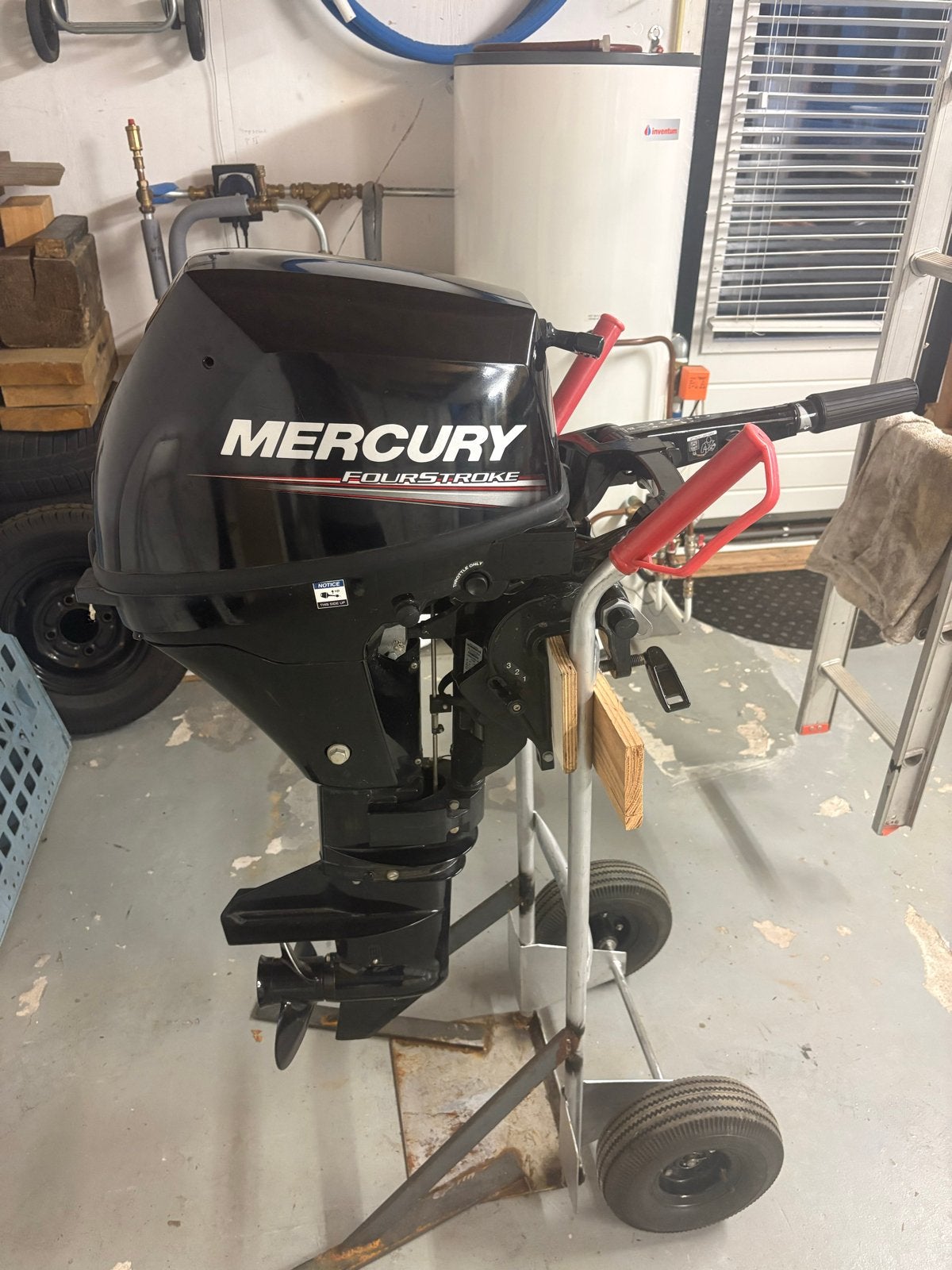 Mercury 9.9 PK 2024 Buitenboordmotor - Zo goed als nieuw, Watersport en Boten, Ophalen, 5 tot 10 pk, Viertaktmotor, Zo goed als nieuw