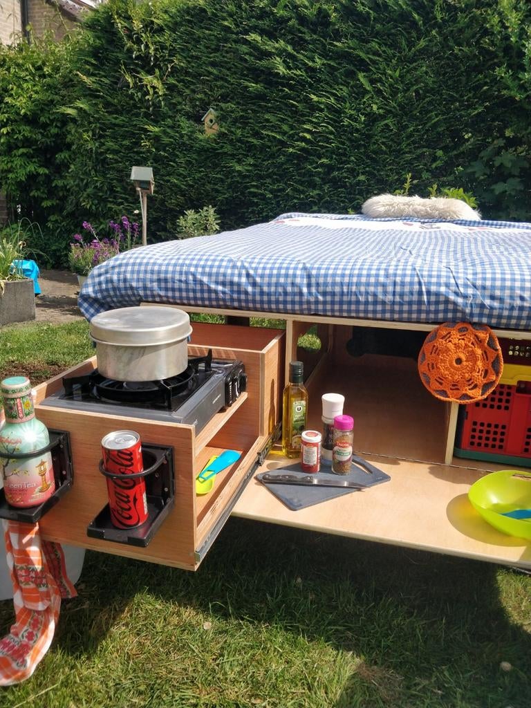 Camperbox voor Renault kangoo of soortgelijke bestelauto, Ophalen