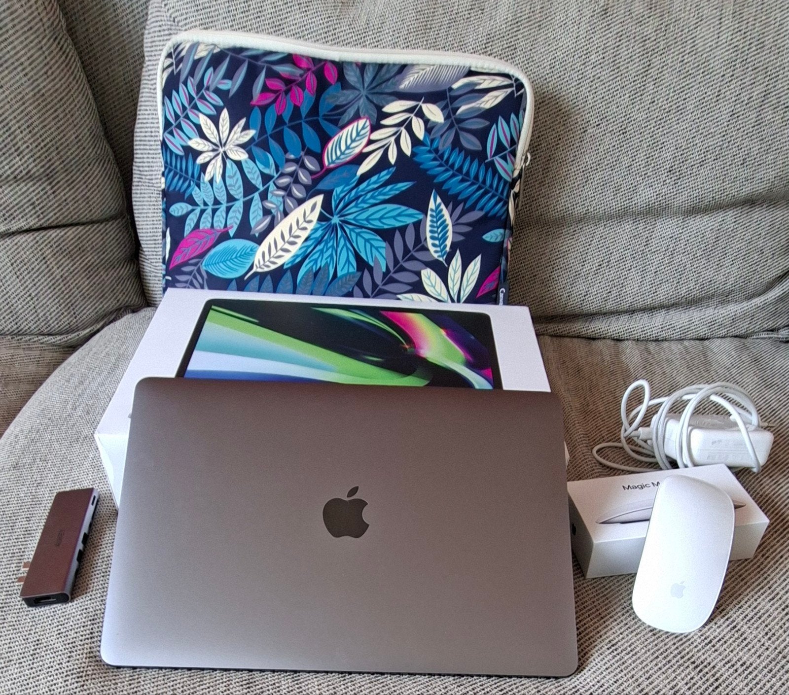MacBook Pro 2022 (M2, 13 inch, 8GB RAM, 256GB), Computers en Software, Apple Macbooks, 256 GB, 8 GB, 13 inch, Zo goed als nieuw