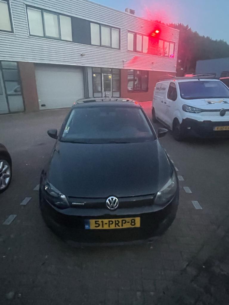 Volkswagen Polo 1.2 TDI 55KW BM 2011 Zwart, Ophalen of Verzenden, Zo goed als nieuw, Zwart, Sneakers of Gympen