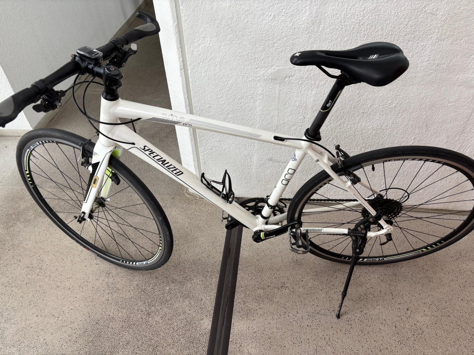 Mooie lichtgewicht Specialized fiets, Gebruikt, Velgrem, Versnellingen, Ophalen