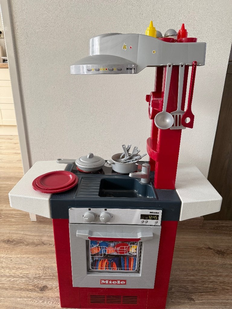 Gratis - Miele speelgoedkeuken met accessoires, Ophalen, Gebruikt, Kunststof, Speelkeuken