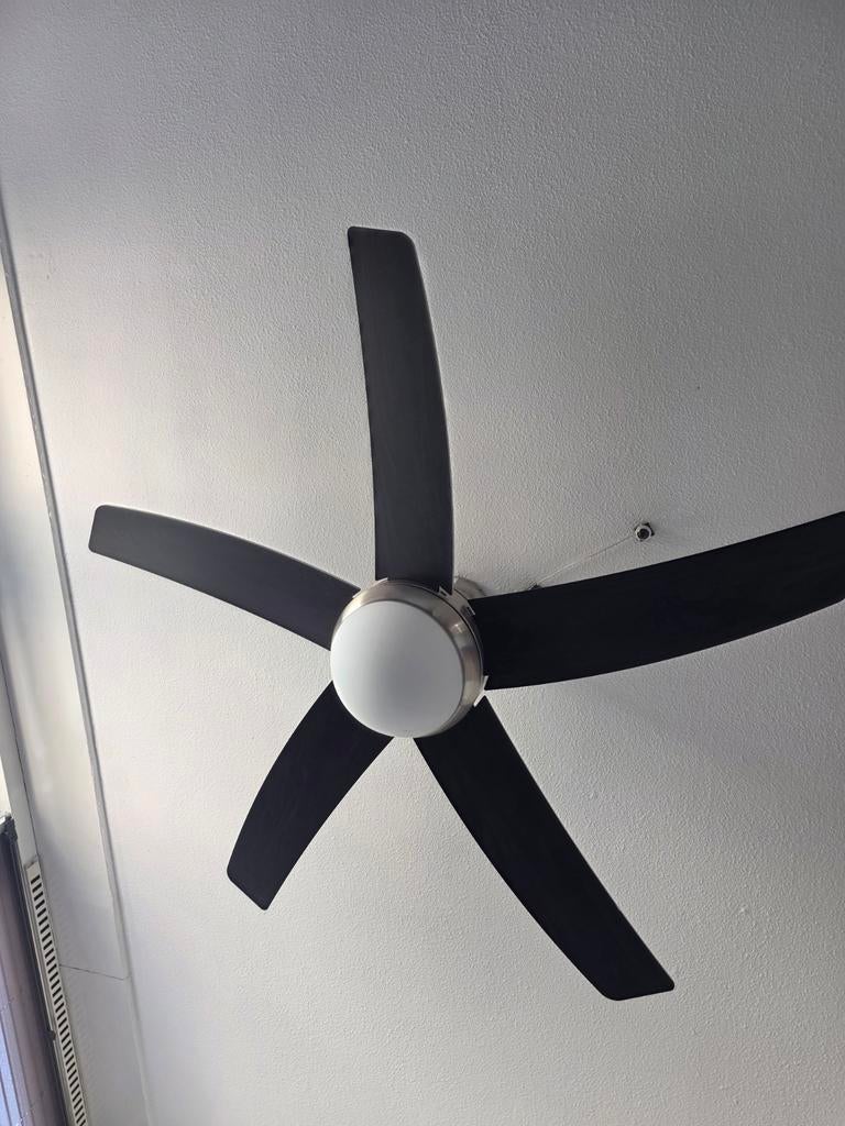 Plafondventilator met afstandsbediening en verlichting, Witgoed en Apparatuur, Ventilatoren, Zo goed als nieuw, Plafondventilator