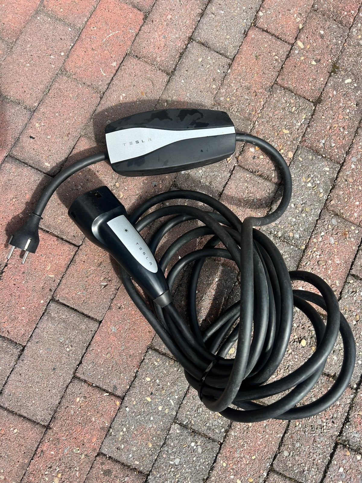 Originele Tesla UMC Gen 1  – Schuko 230V – Thuis lader, Verzenden, Gebruikt, Overige automerken
