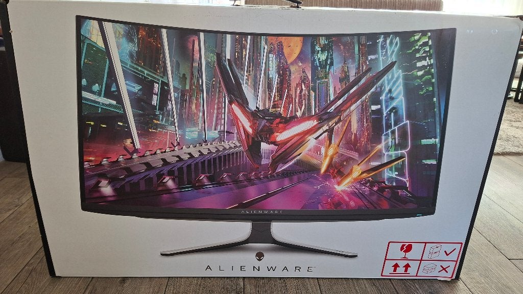 Alienware AW3225QF 4K QD-OLED Gaming Monitor NIEUW IN DOOS!, Computers en Software, 31,6, IPS, Hoofdtelefoonaansluiting, Nieuw