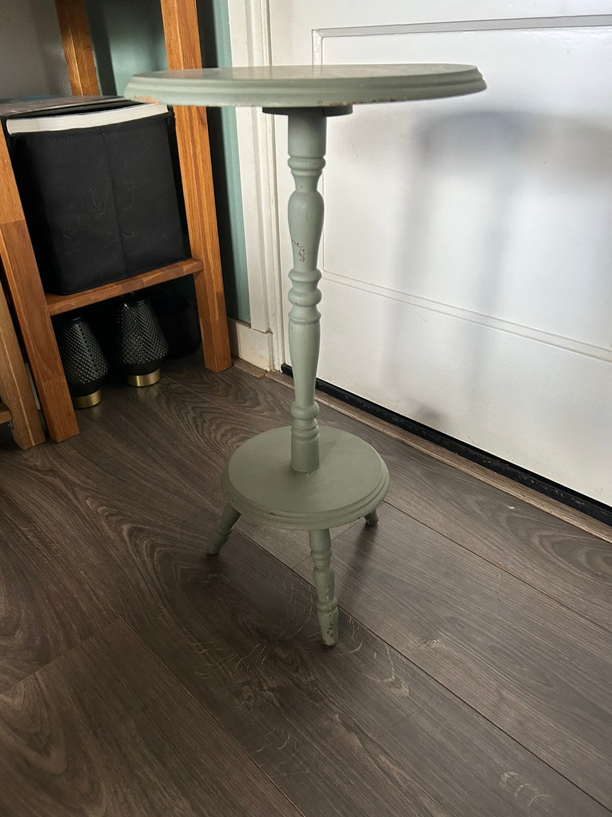 Groen geverfd houten plantentafel / bijzettafeltje, Ophalen, Zo goed als nieuw, Rond, Minder dan 55 cm