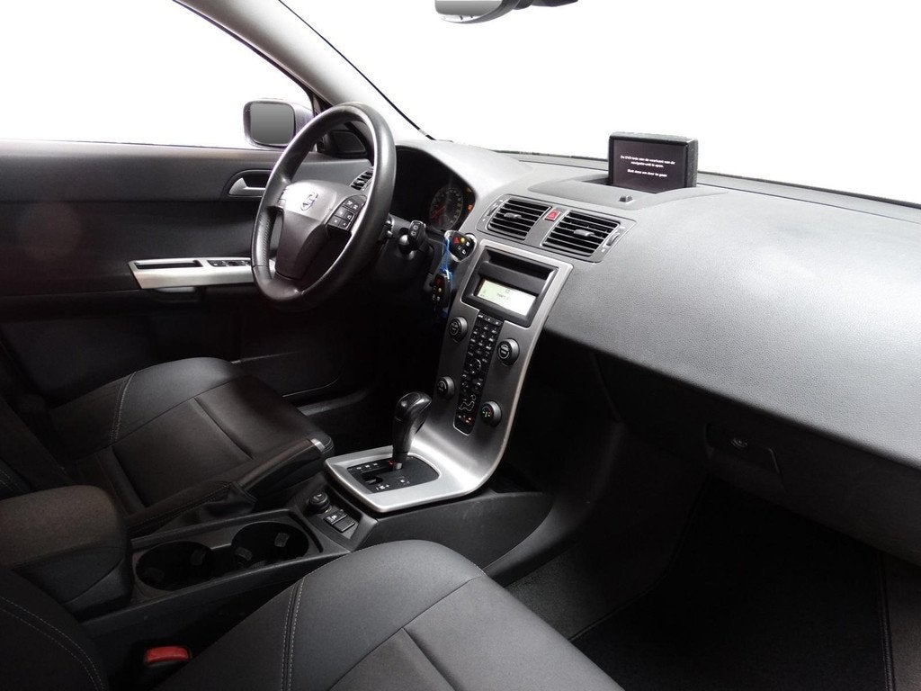 Verkocht. Volvo V50 2.4 Elite automaat / Trekhaak / Cruise, Auto's, Volvo, 1378 kg, Gebruikt, Zwart, 700 kg