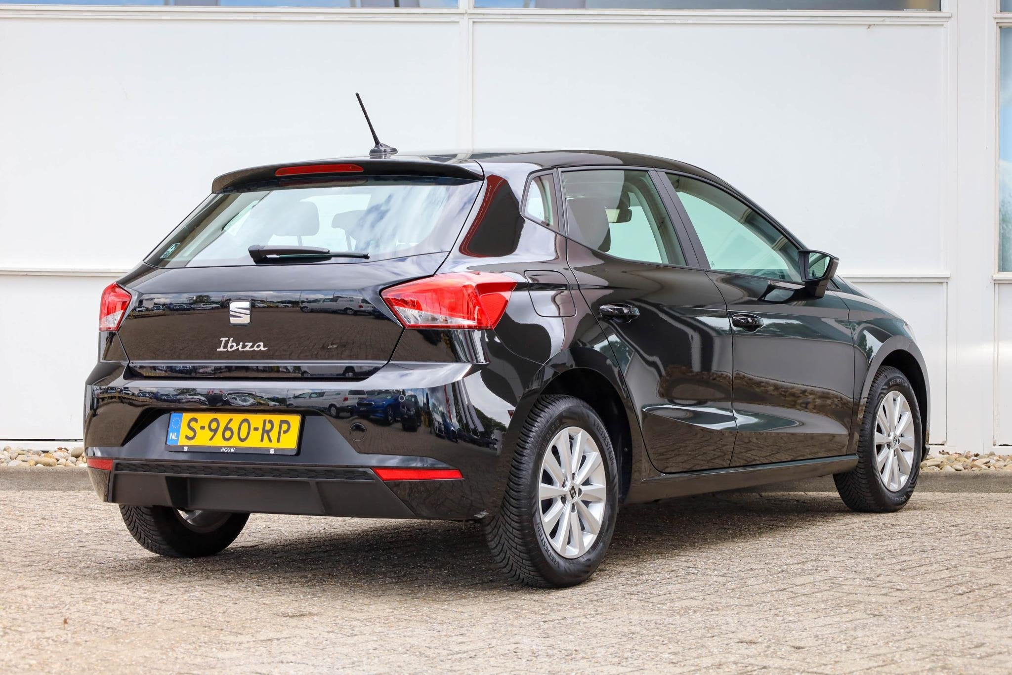 SEAT Ibiza 1.0 EcoTSI 95pk Style | Parkeersensor | Cruise Co, Voorwielaandrijving, 12 maanden, Stof, 95 pk