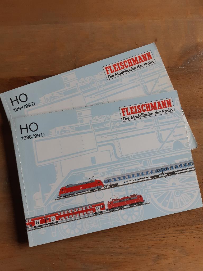 Fleischmann catalogi  1989-99 duits, Gelijkstroom, Fleischmann, Zo goed als nieuw, Boek, Tijdschrift of Catalogus