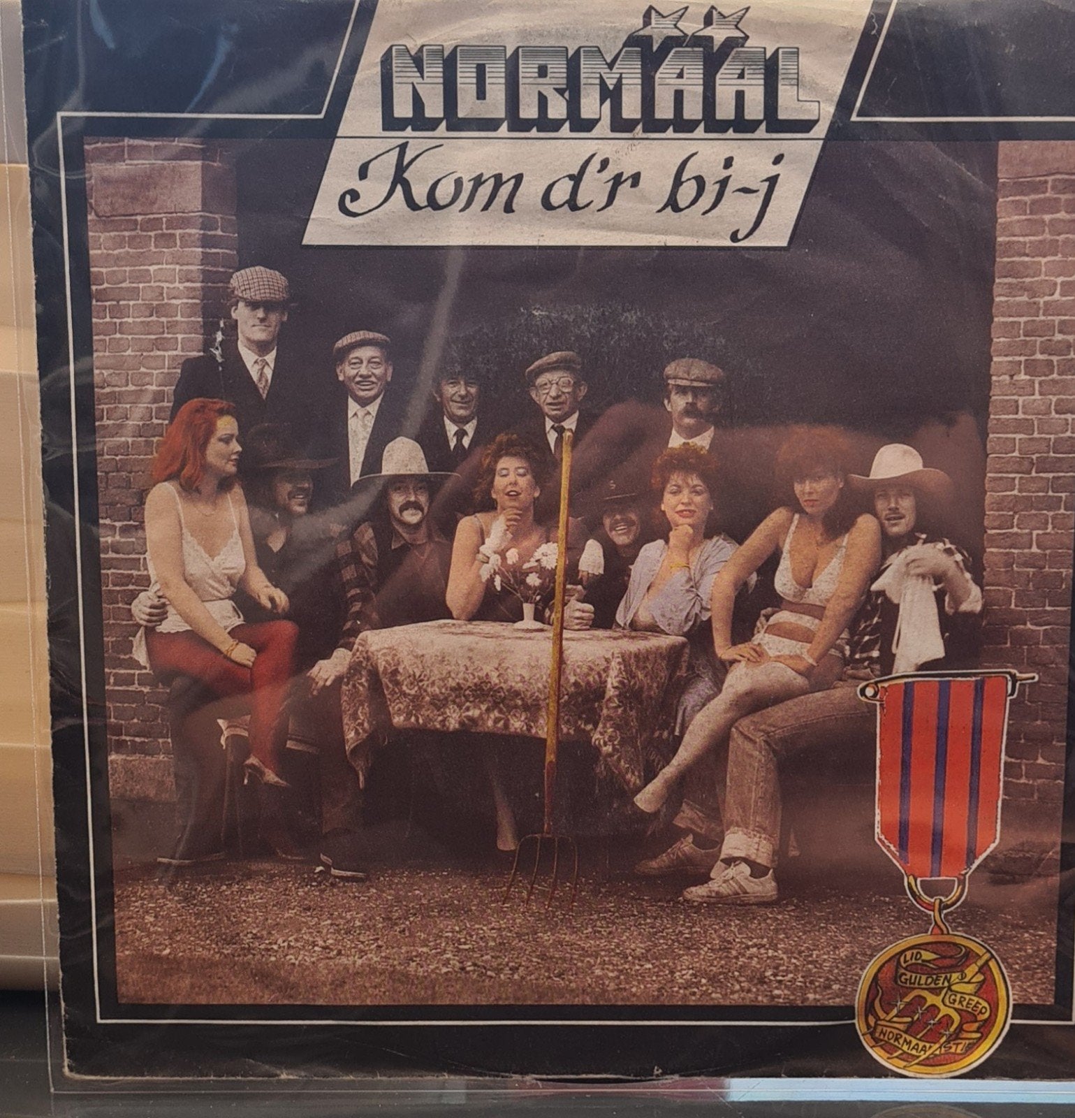 Normaal - Kom d'r bi-j (7" vinyl single), Gebruikt, 7 inch, Ophalen of Verzenden, EP