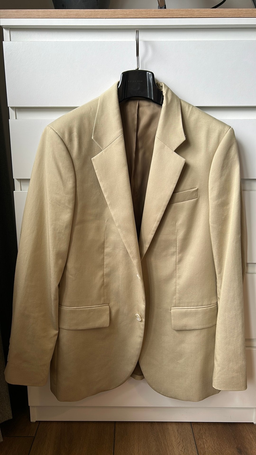 Colbert MNG mt 46, Ophalen, Zo goed als nieuw, Maat 46 (S) of kleiner, Beige