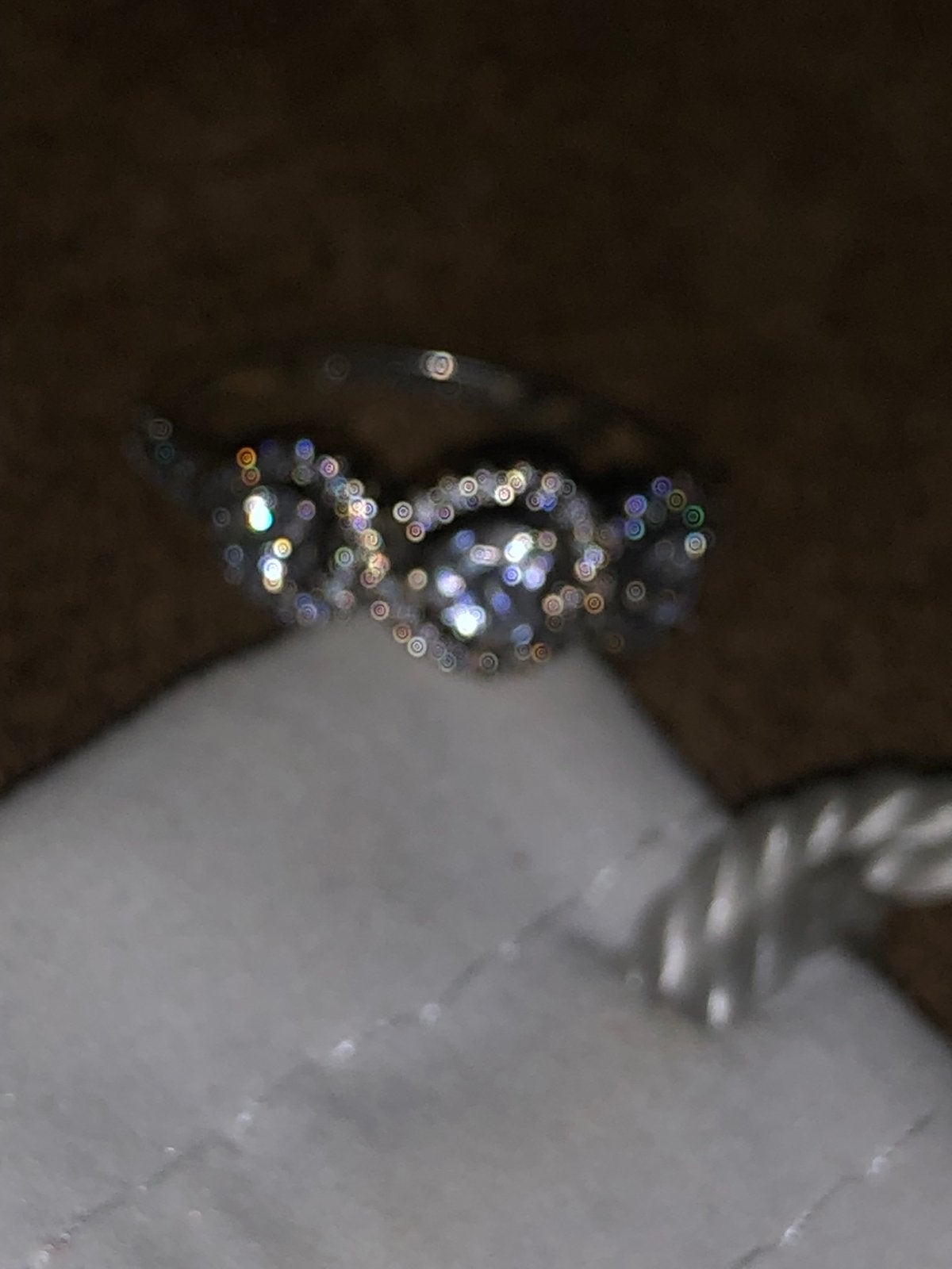 Zilveren ring met hart zirkonia's, Met kristal, Nieuw, Ophalen of Verzenden, 17 tot 18