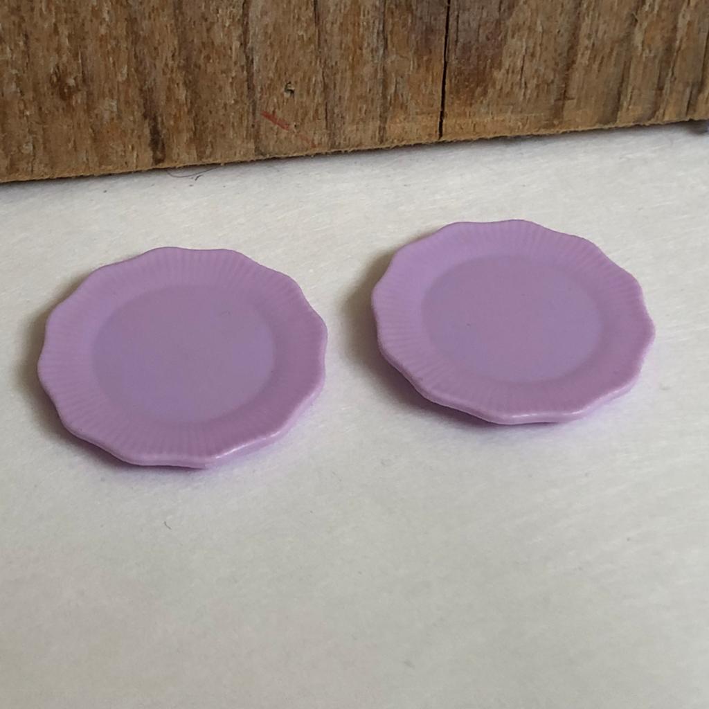 2 paarse borden voor Barbie keuken, Ophalen of Verzenden, Zo goed als nieuw, Toebehoren