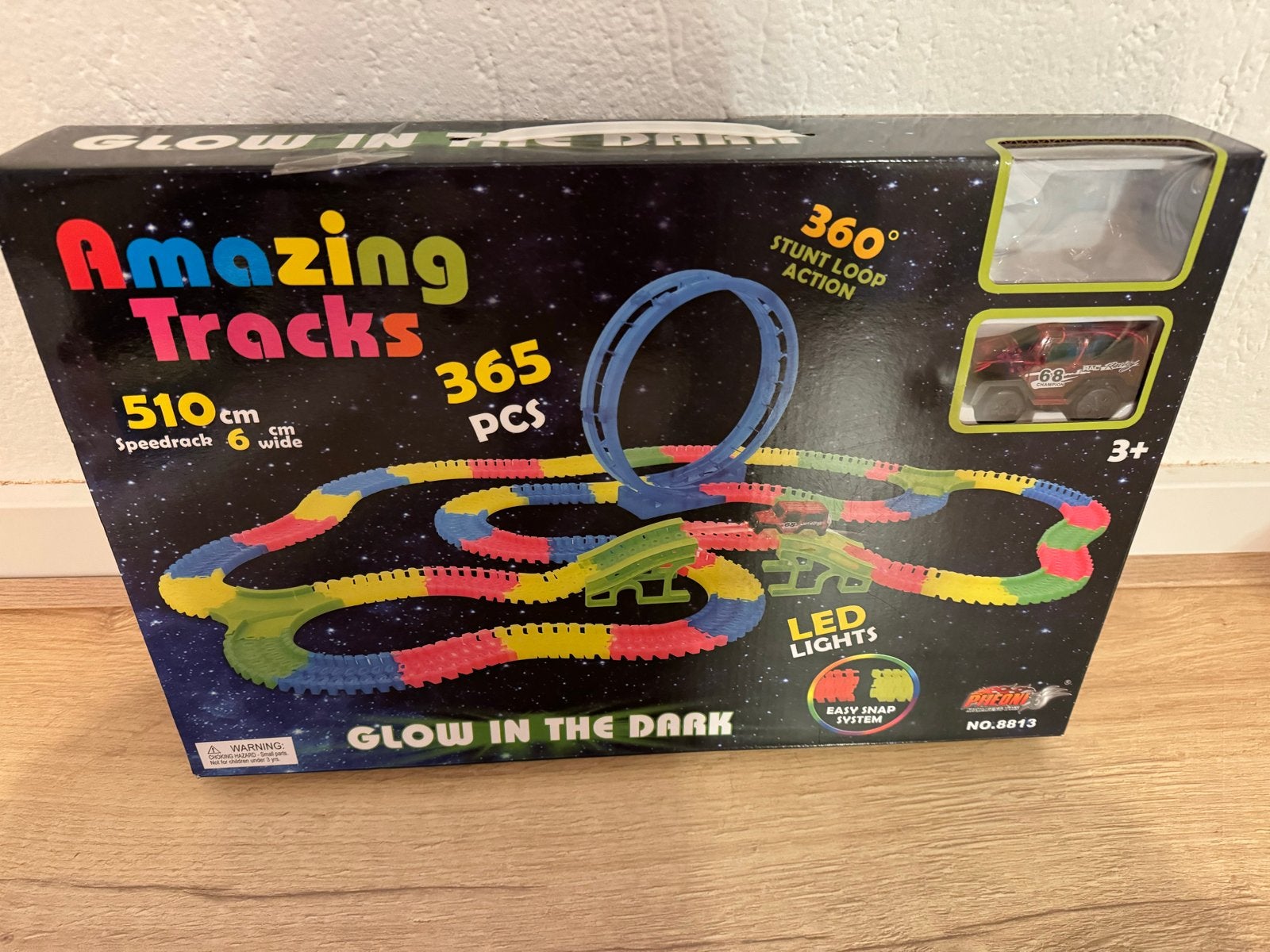 Amazing Tracks Glow in the Dark Racebaan met LED-auto, Overige merken, Racebaan, Nieuw, Ophalen of Verzenden