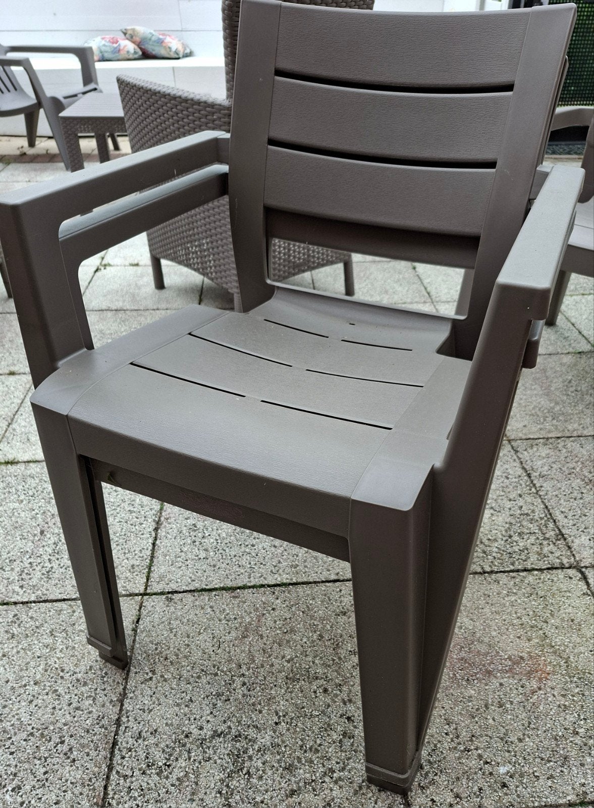 3 zo goed als nieuwe Keter tuinstoelen, voor totaal 40 euro, Ophalen, Zo goed als nieuw, Kunststof