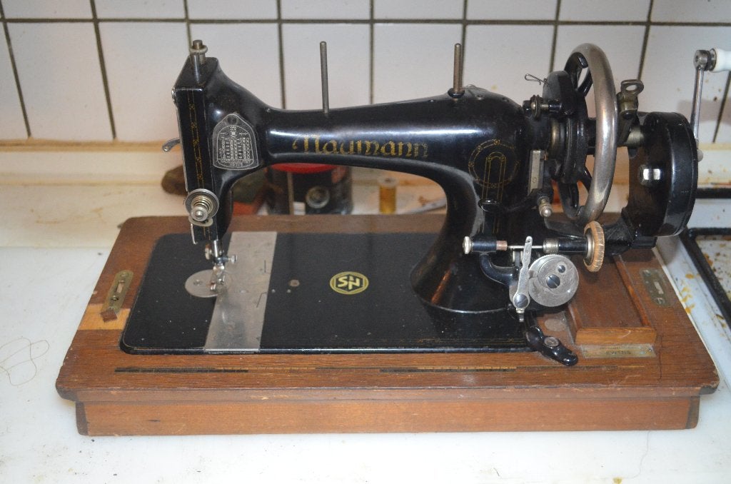 ouderwetse naaimachine, Ophalen