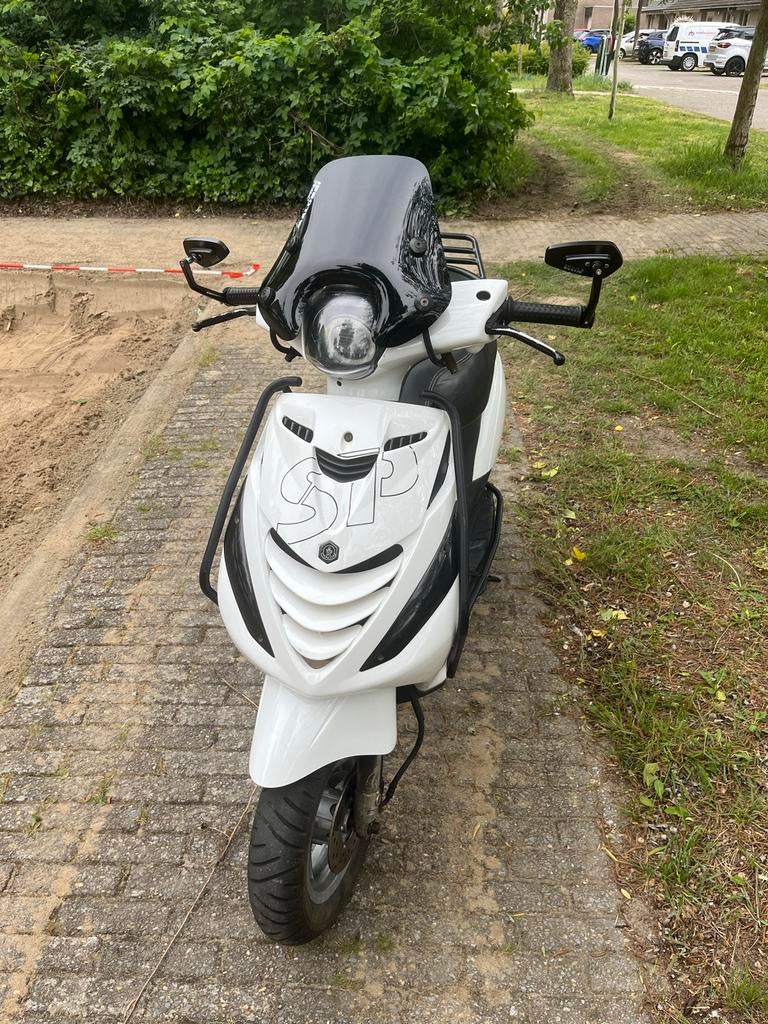Piaggio Zip 50cc 4T 2V - Jmtuning, Angel Eye, Malossi, Fietsen en Brommers, Ophalen, Gebruikt, Maximaal 45 km/u, Zip
