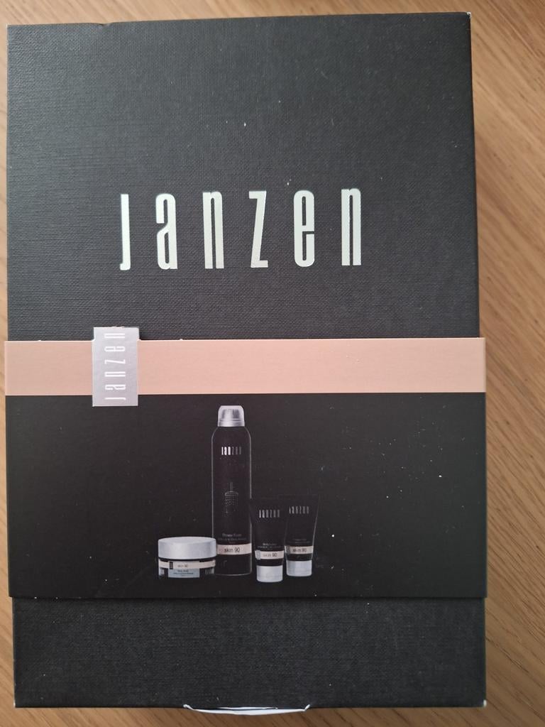 Janzen kadoset Skin 90 NIEUW in verpakking, Sieraden, Tassen en Uiterlijk, Uiterlijk | Lichaamsverzorging, Ophalen of Verzenden