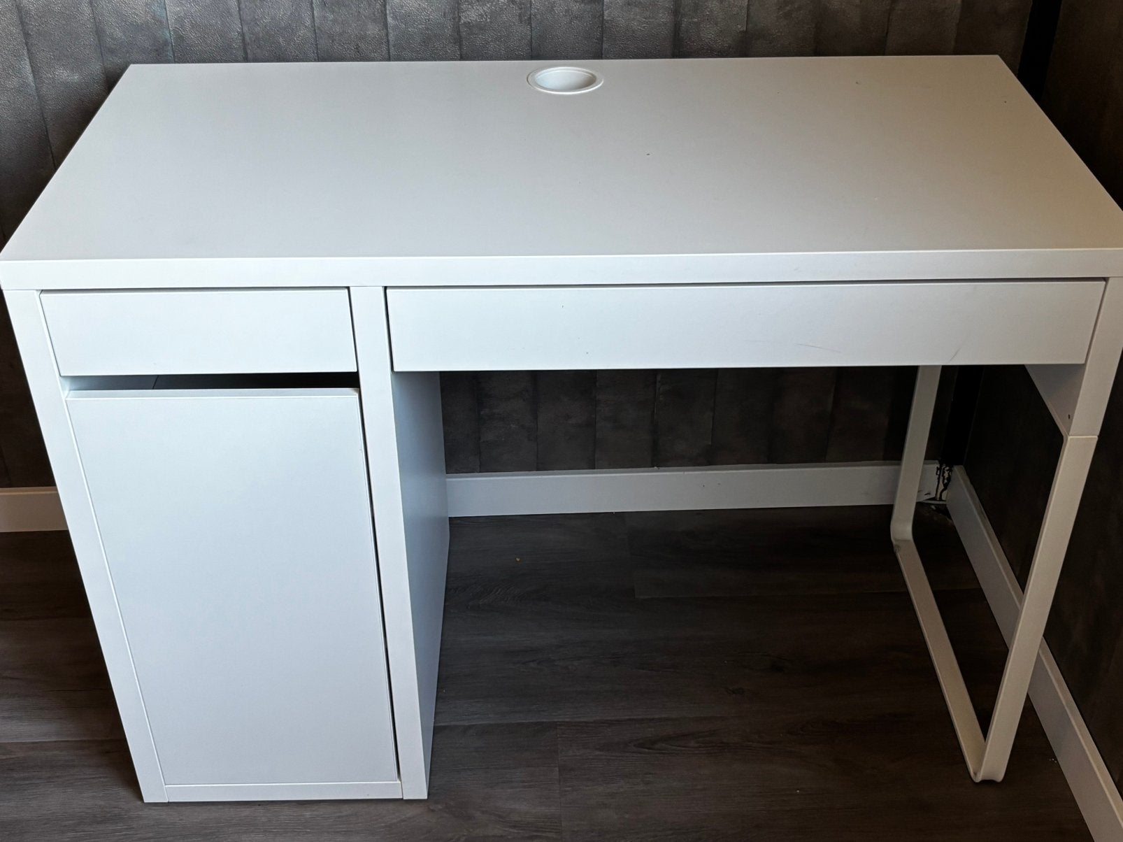 Micke ikea bureau inclusief stoel, Ophalen, Met lades, 105 cm, Gebruikt