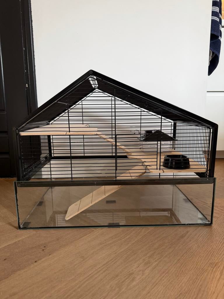 Hamsterkooi, Ophalen, Zo goed als nieuw