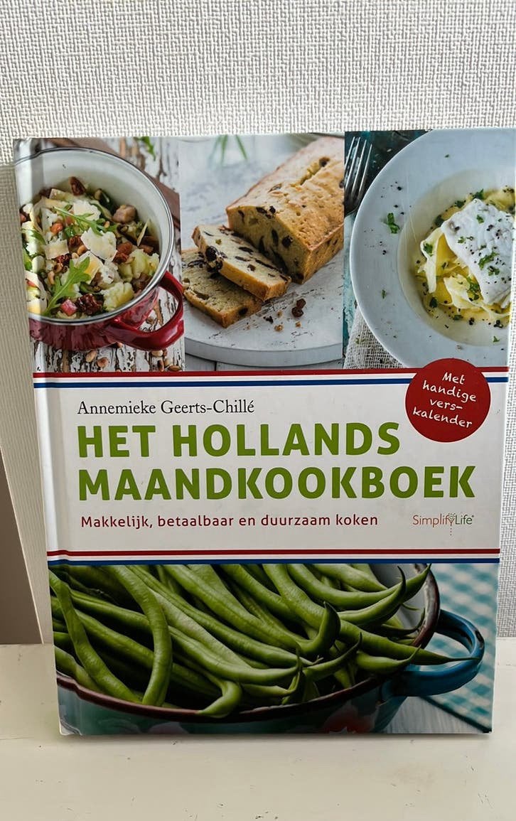 Het hollands maandkookboek, Boeken, Ophalen, Zo goed als nieuw