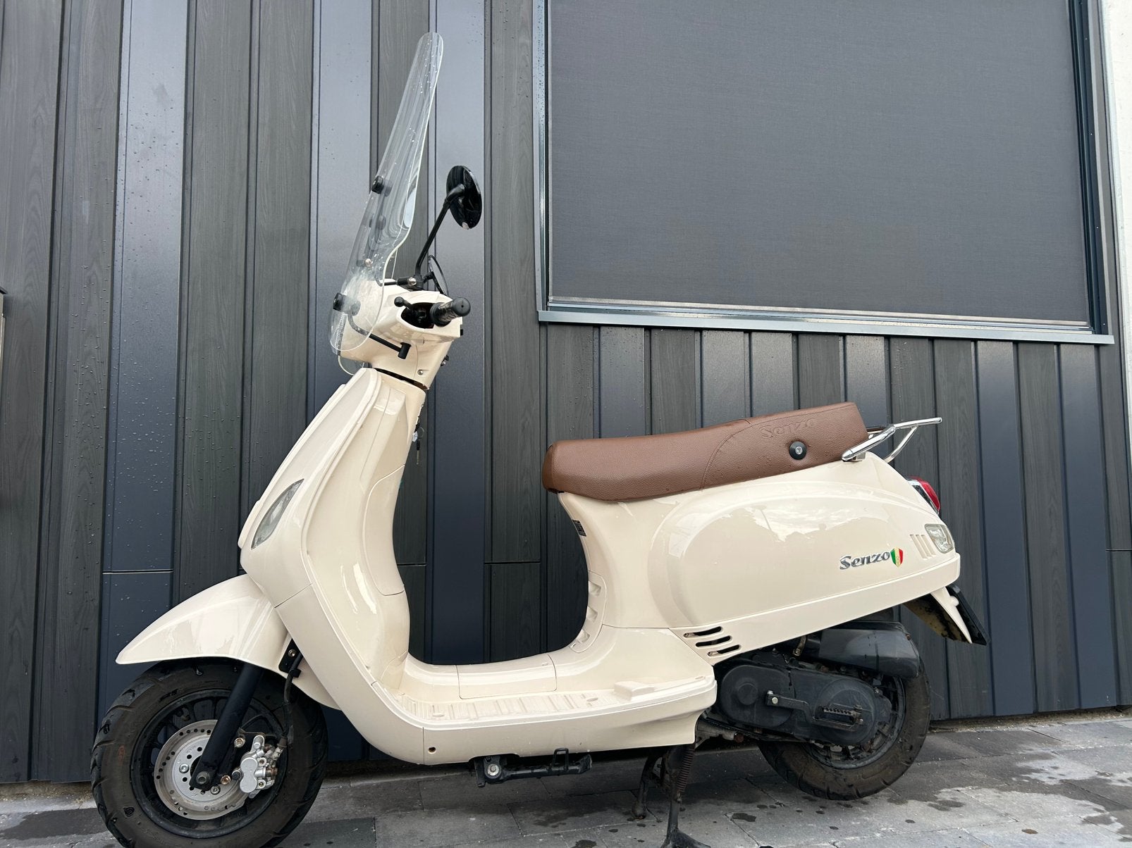 Senzo Riva Lux absolute nieuwstaat!!!, Zo goed als nieuw, Benzine, Ophalen, Overige merken