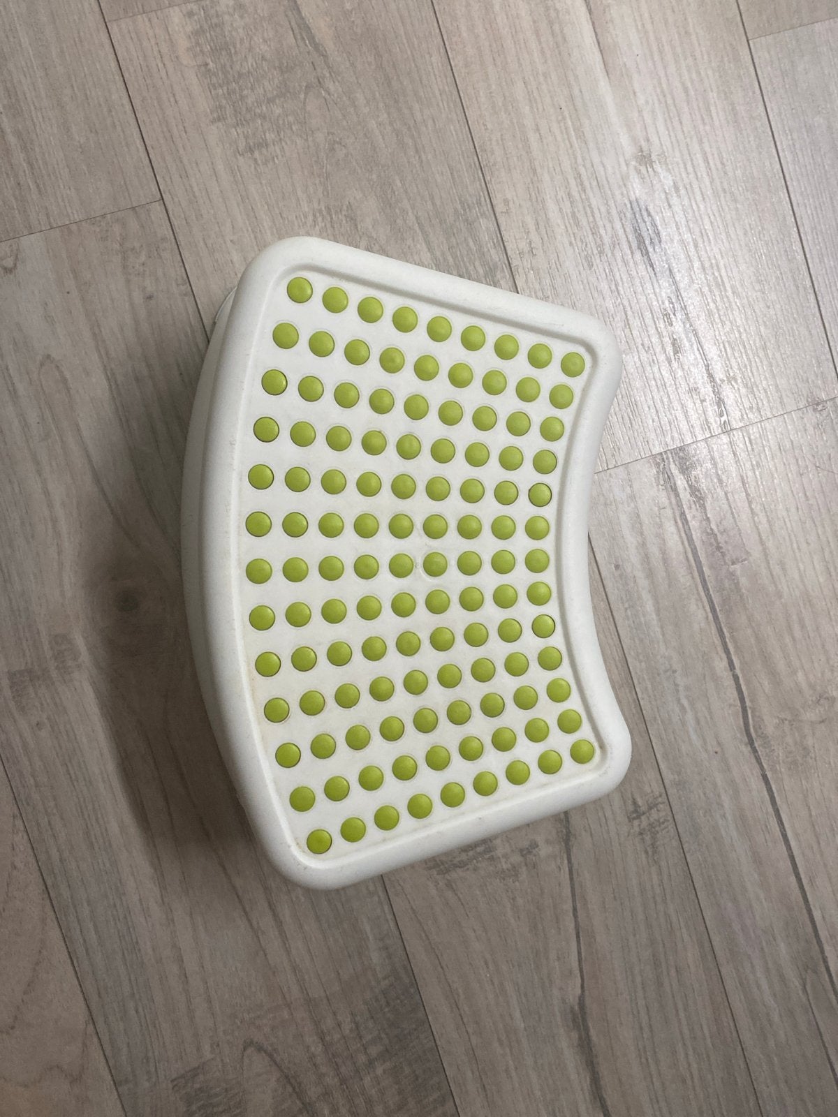 Ikea Bolmen opstapje - wit met groene antislip, Ophalen of Verzenden, Gebruikt