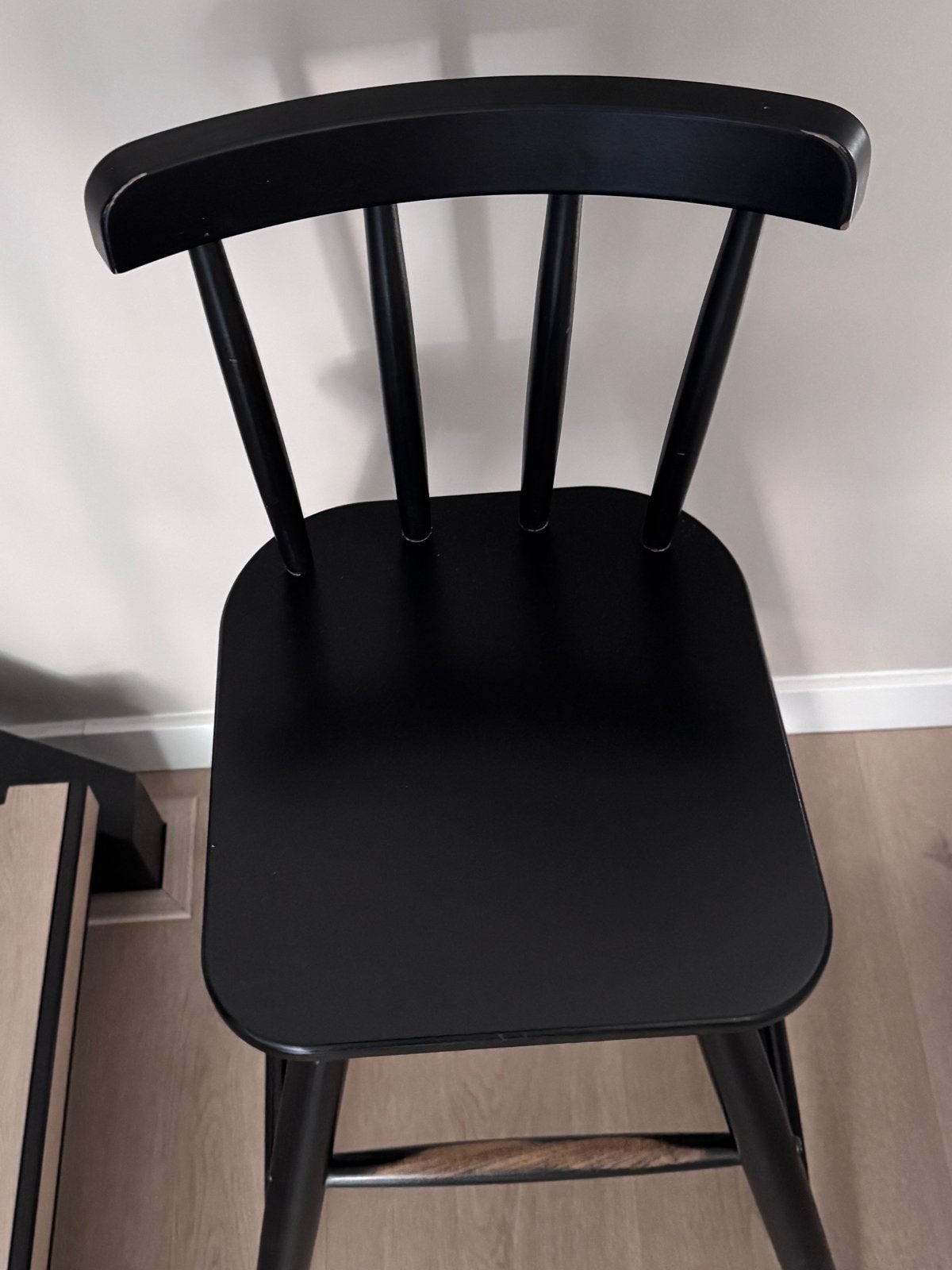 Ikea Agam kinderstoel - Zwart, Kinderen en Baby's, Ophalen of Verzenden, Gebruikt, Overige typen, Aanschuifbaar