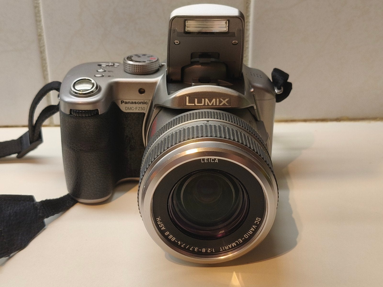Panasonic Lumix DMC-FZ50 Digitale Camera - Zilver, Audio, Tv en Foto, Fotocamera's Digitaal, Gebruikt, Spiegelreflex, 10 Megapixel