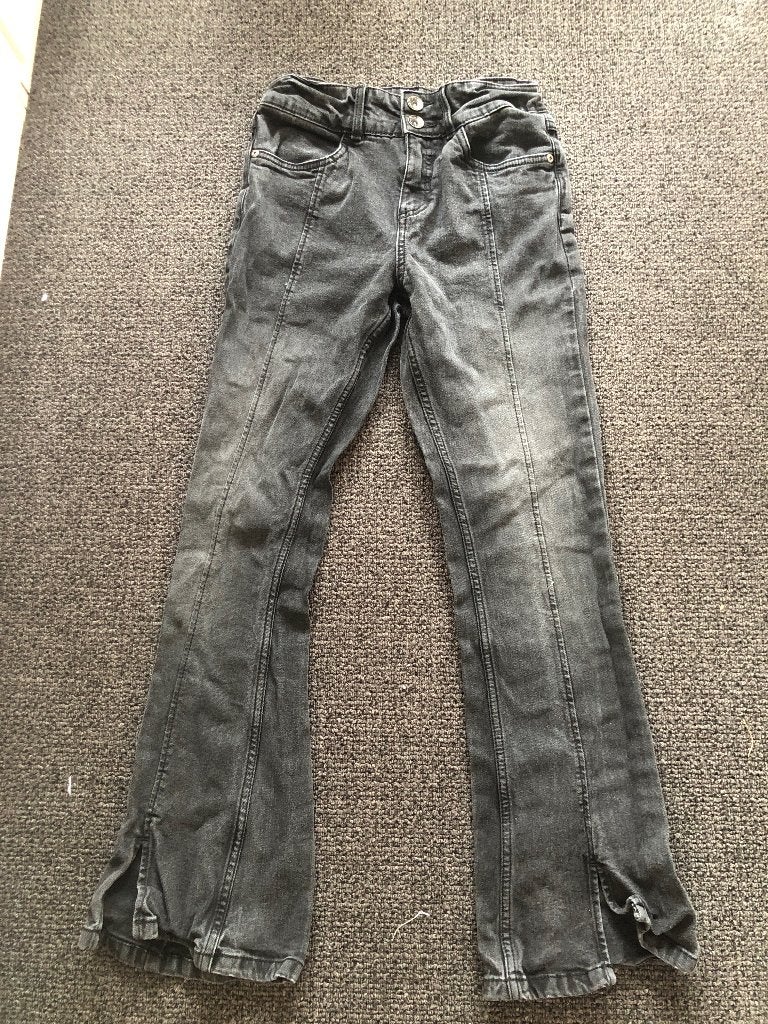 Flair spijkerbroek donker grijs maat 152, Kinderen en Baby's, Kinderkleding | Maat 152, Broek, Gebruikt, Meisje, Terstal