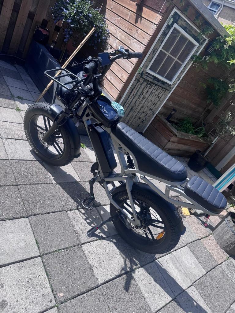 Tekoop Fatbike v20 pro, Fietsen en Brommers, Elektrische fietsen, Zo goed als nieuw, 59 cm of meer, 30 tot 50 km per accu, Ophalen